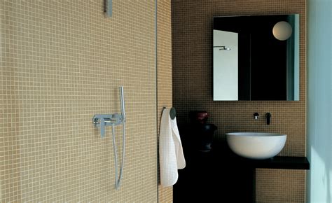 what is an ante bathroom.